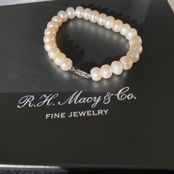 Macy's Jewelry R H Macys Co Pearl Necklace And A Bracelet Poshmark